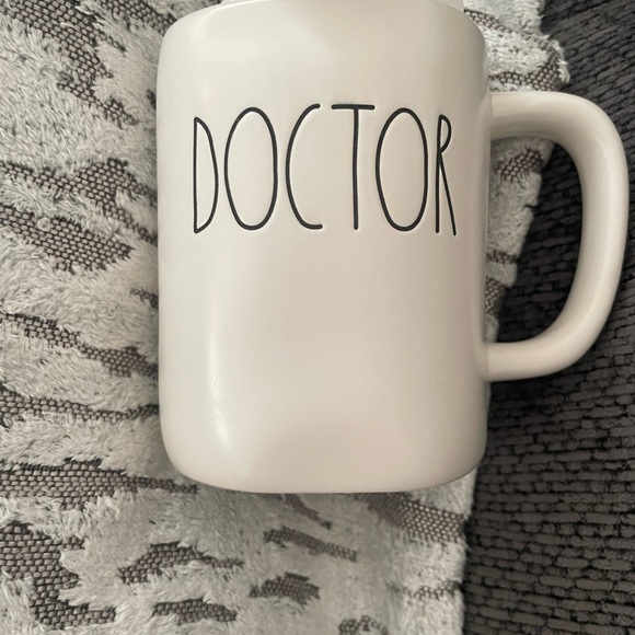 Rae Dunn Coffee Mug ☕️ - Picture 4 of 4